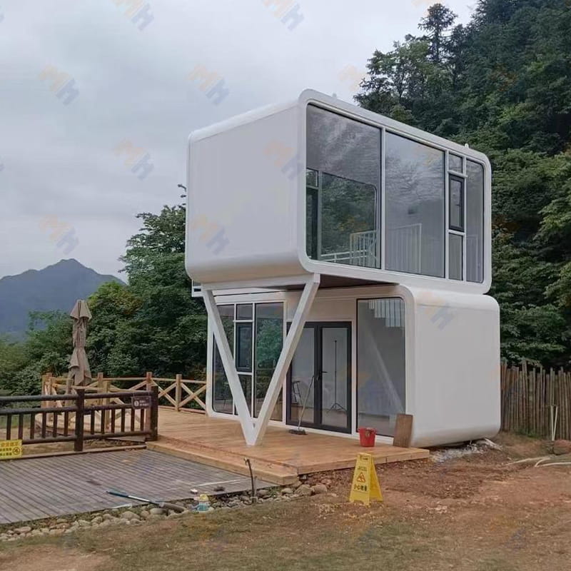 40-foot capsule house